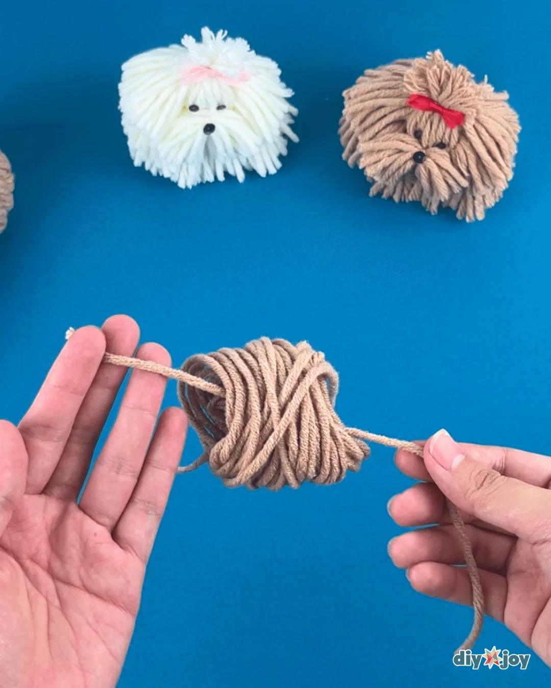 Easy Yarn Dog — woolen dog