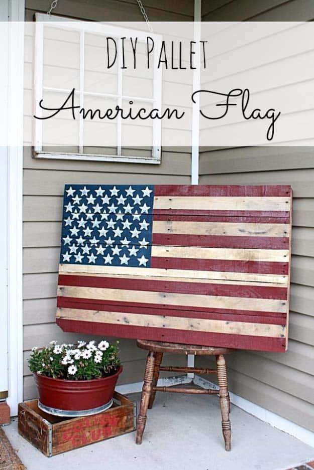 Rustic DIY Ideas With the American Flag | Patriotic Flag Country Crafts and DIY Projects for the Home and Backyard | American Flag DIY Painted Pallet
