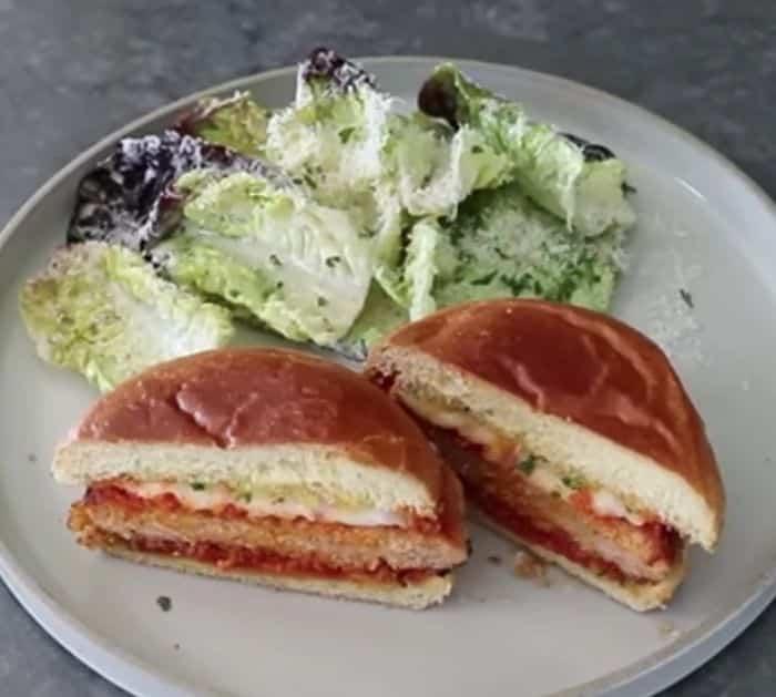 How to Make Chicken Parm Burgers