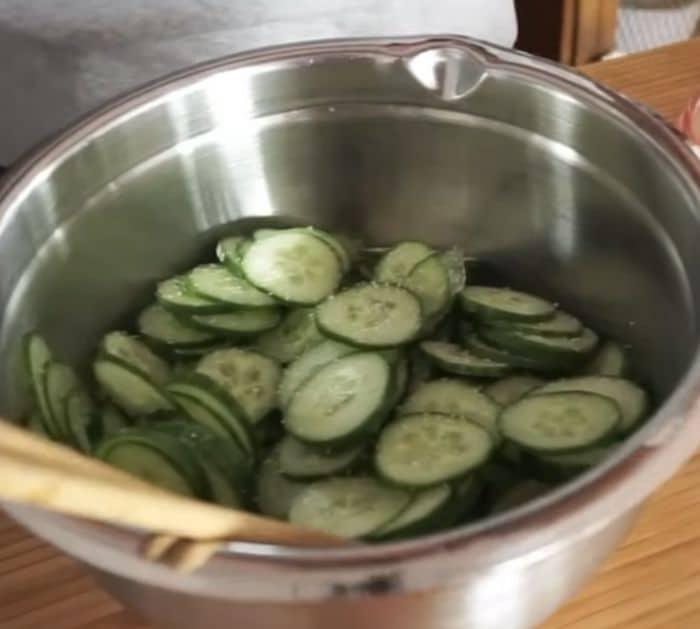 Easy Asian Pickled Cucumber Ingredients