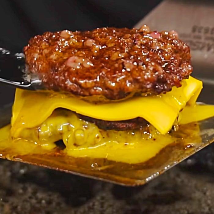 Deep Fried Burger Recipe - Easy Burger Recipe - How To Make An Old Fashioned Burger