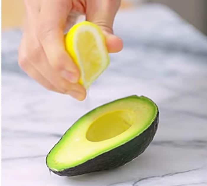 Learn to keep your avocado from browning oxidizing