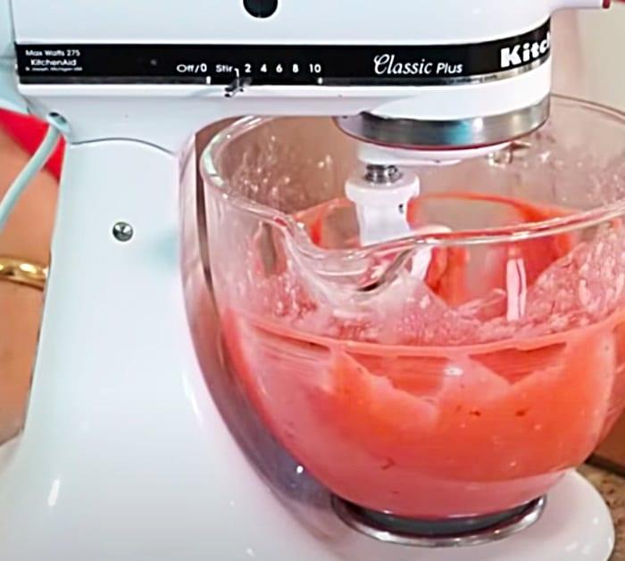 Use Fresh Or Frozen Strawberries To Make A Bundt Cake