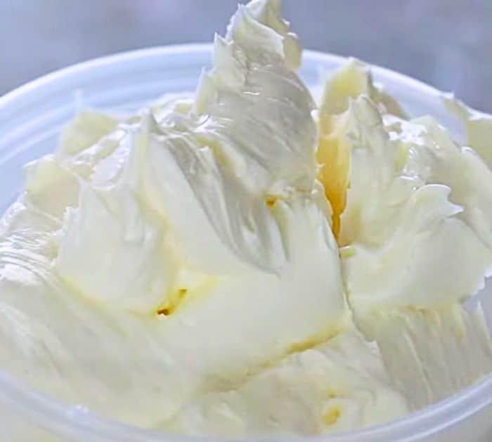 Easy Perfect Swiss Buttercream Recipe