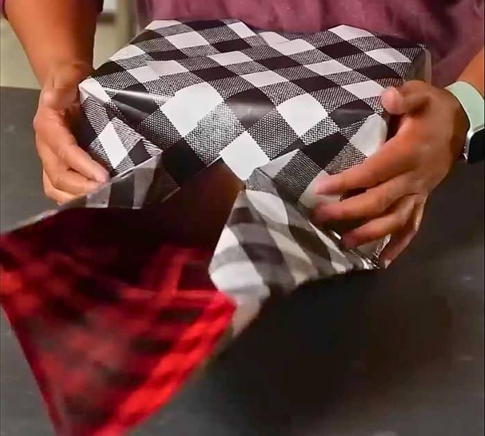 How to Wrap Gifts Without Tape
