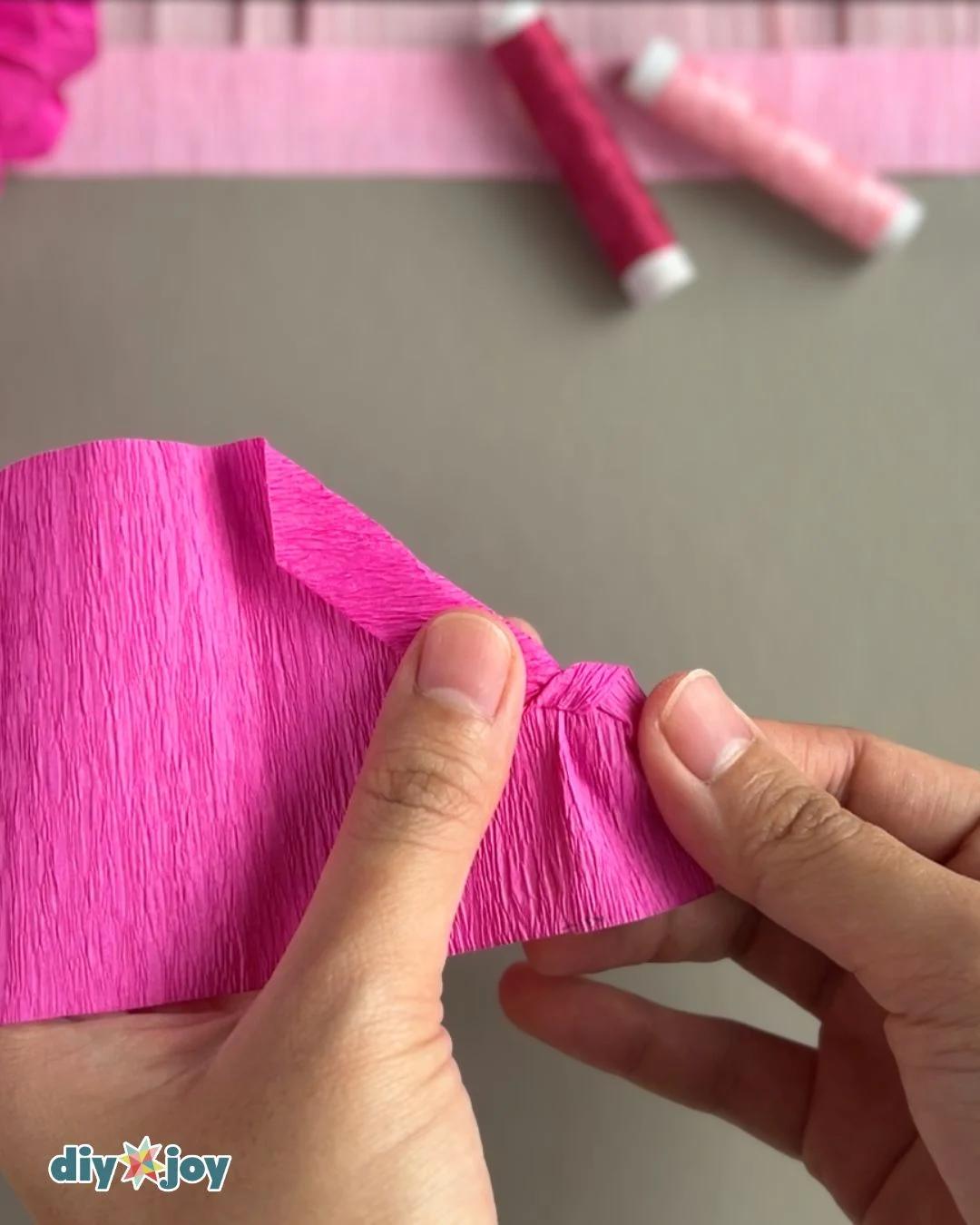 Crepe Paper Flowers — easy paper crafts for beginners