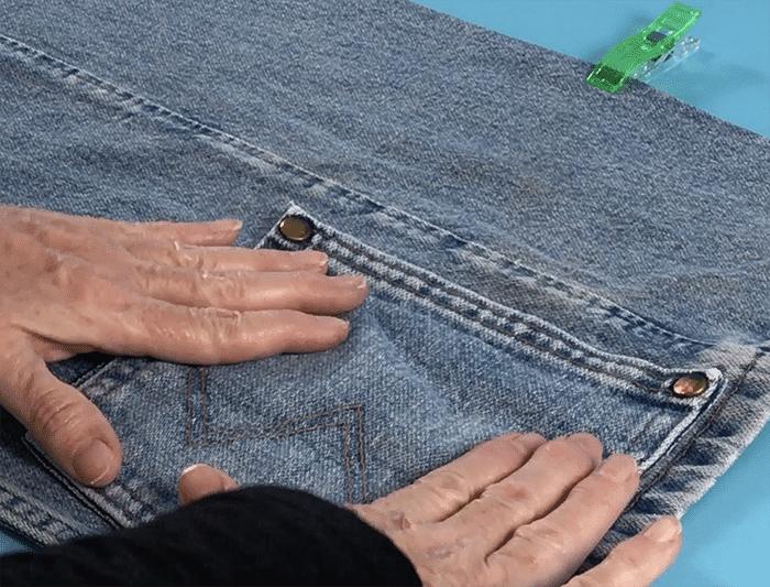 Easy jeans pocket placemats tutorial — press pocket onto jeans mat