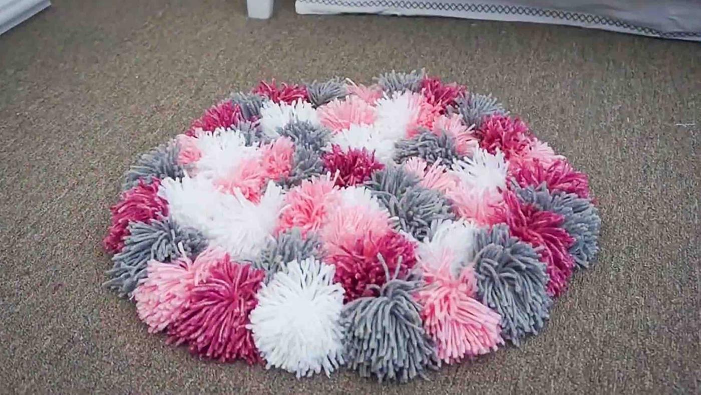 Easy DIY Pompom Rug Tutorial