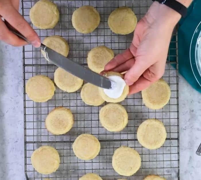 How to Make Lemon Meltaway Cookies at Home
