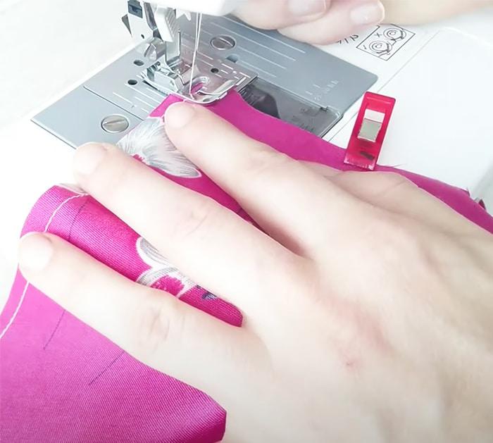 How To Make A Scarf Face Mask - Easy Sewing Tutorials - Face Mask Ideas