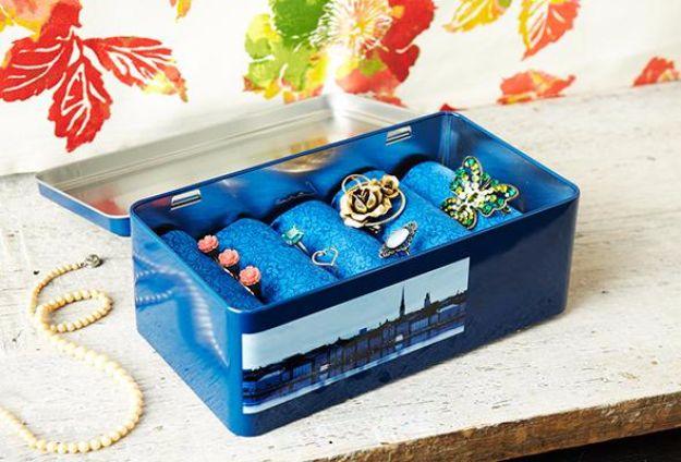 DIY Super Simple Jewelry Box, a handmade storage accent, easy to scale up for a full batch and a keepsake worth handing down