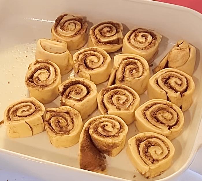 Biscuit Cinnamon Rolls Directions