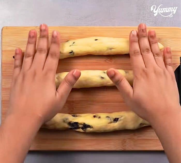 Easy Fluffy Raisin Bread Recipe