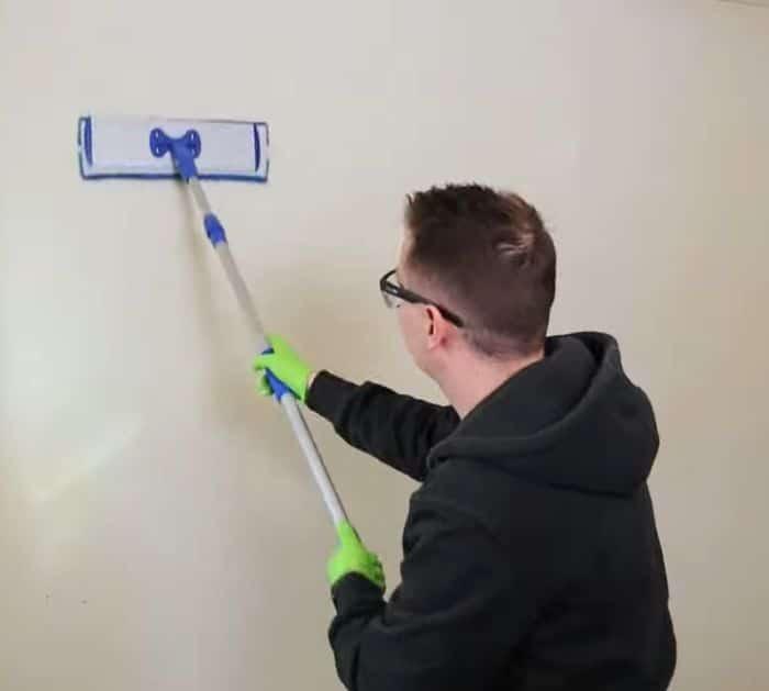 How to Clean Years of Smoker Residue From Walls Tricks