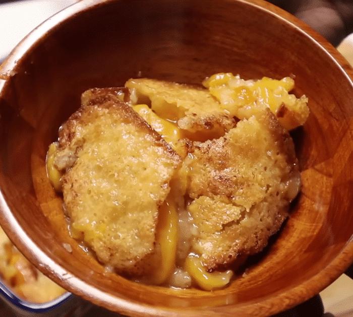 The Easiest Peach Cobbler Recipe