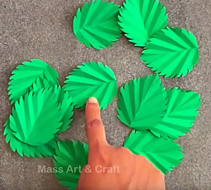 Learn To Make A DIY Paper Mobile