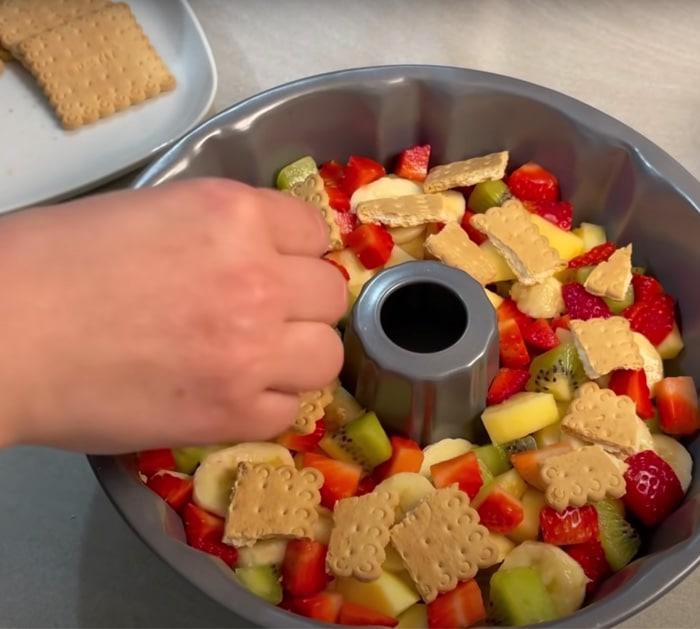 Pudding and fruit dessert tutorial