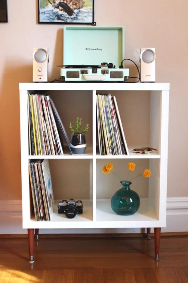 DIY Vinyl Record Shelf, quick enough to finish over a weekend and a clever way to reuse scraps you already have