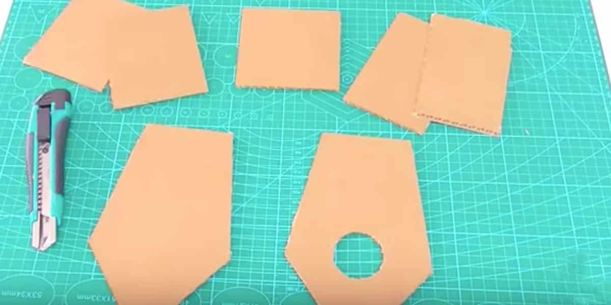 He Cuts Pieces Of Cardboard And What He Does Next Is Clever–You’ll Want At Least One!