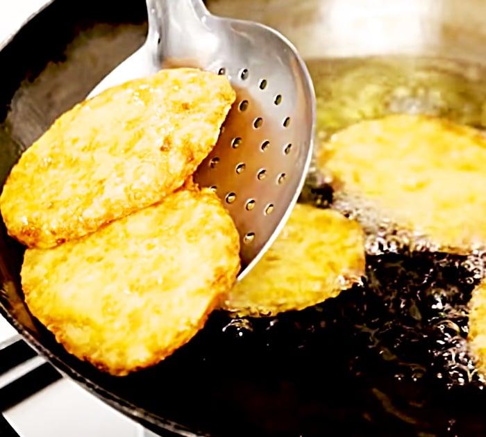 Hoy To Fry Hash Brown Patties - Breakfast Foods - Easy Recipe Ideas