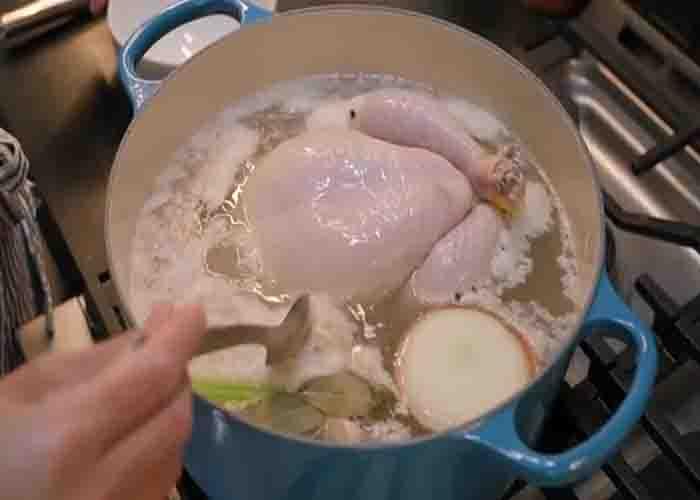 Making the chicken broth form scratch