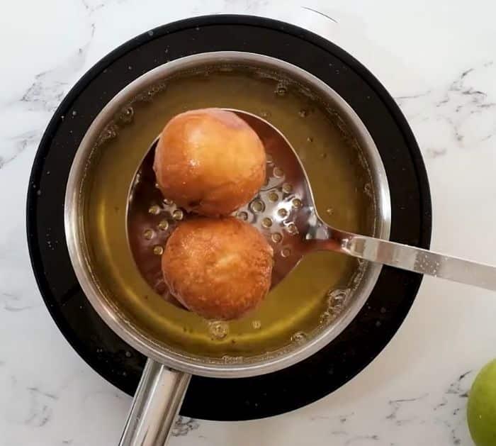 How to Make Caramel Apple Pie Bombs