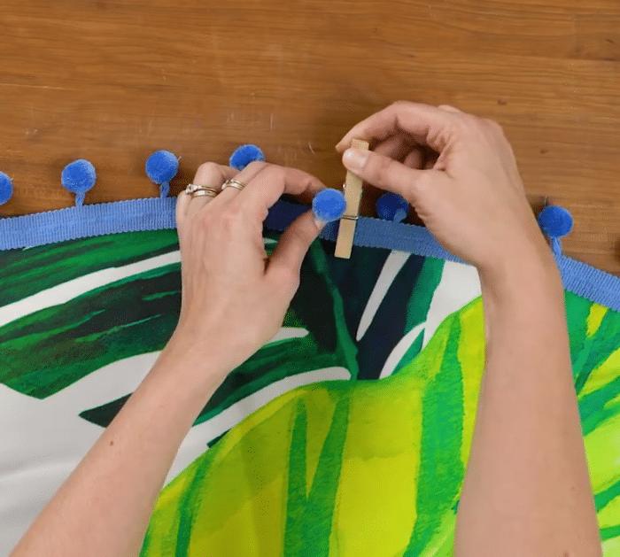 Easy No-Sew Round Beach Blanket Tutorial