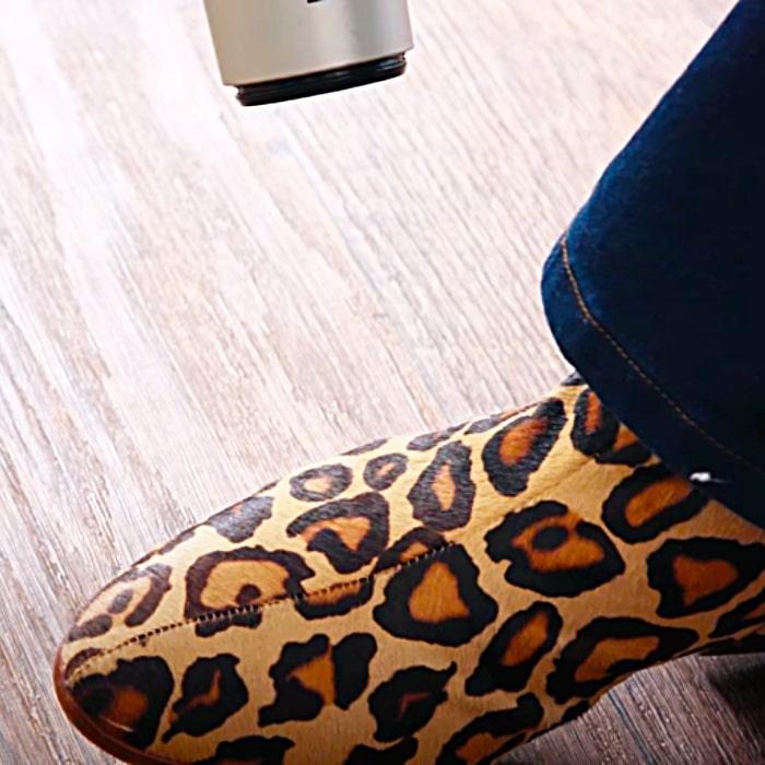 Easy Way To Stretch Shoes - Stretch Shoes At Home - How To Make Shoes Fit
