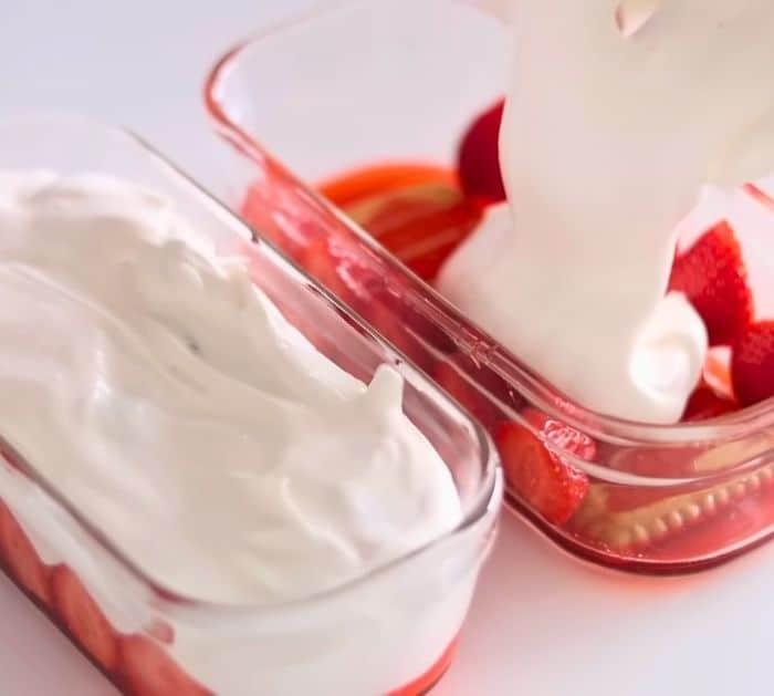 No-Oven Strawberry Tiramisu in 10 Minutes Ingredients