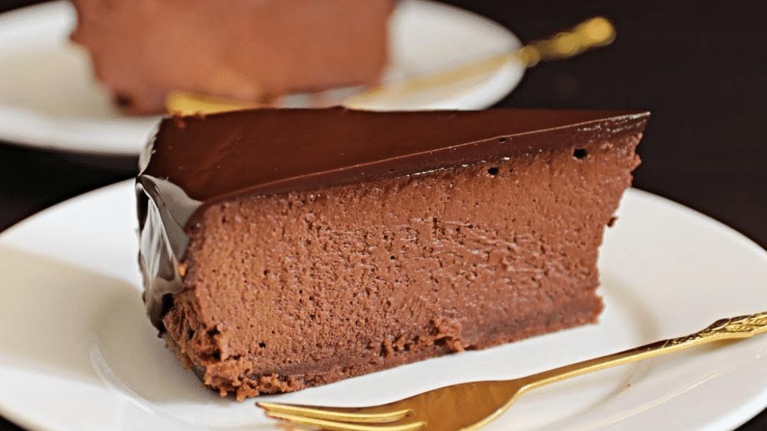 Easy Marry Me Chocolate Cheesecake Recipe