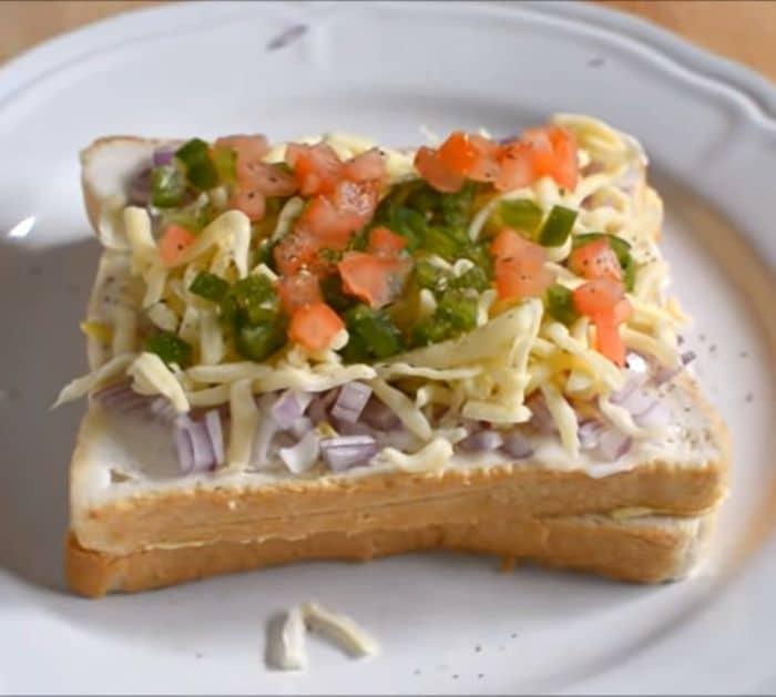 Easy No-Bake Bread Pizza Sandwich Recipe