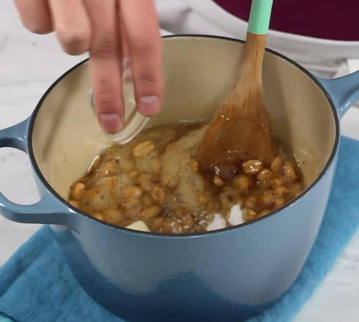 How to Make Old-Fashioned Peanut Brittle