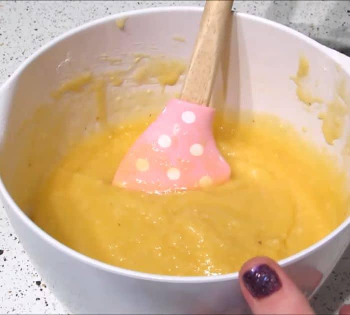 Easy Almond and Apricot Cake Ingredients