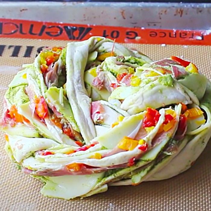 Italian Party Bread Recipe - Easy Pizza Dough Bread - Party Snack Ideas