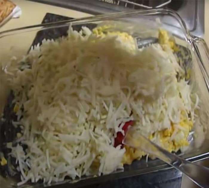 how to make cracker barrel hashbrown casserole