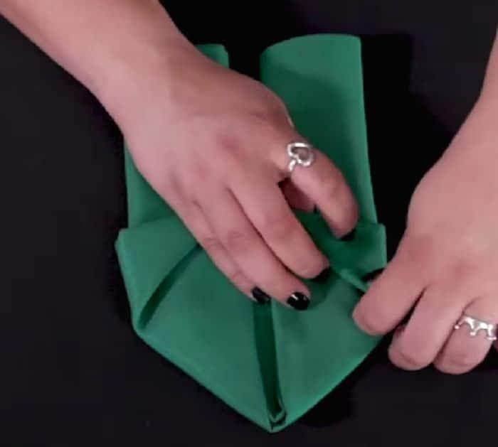 Easy Christmas napkin folding ideas