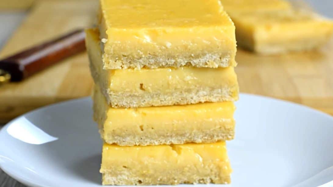 5-Ingredient Healthy Lemon Bars