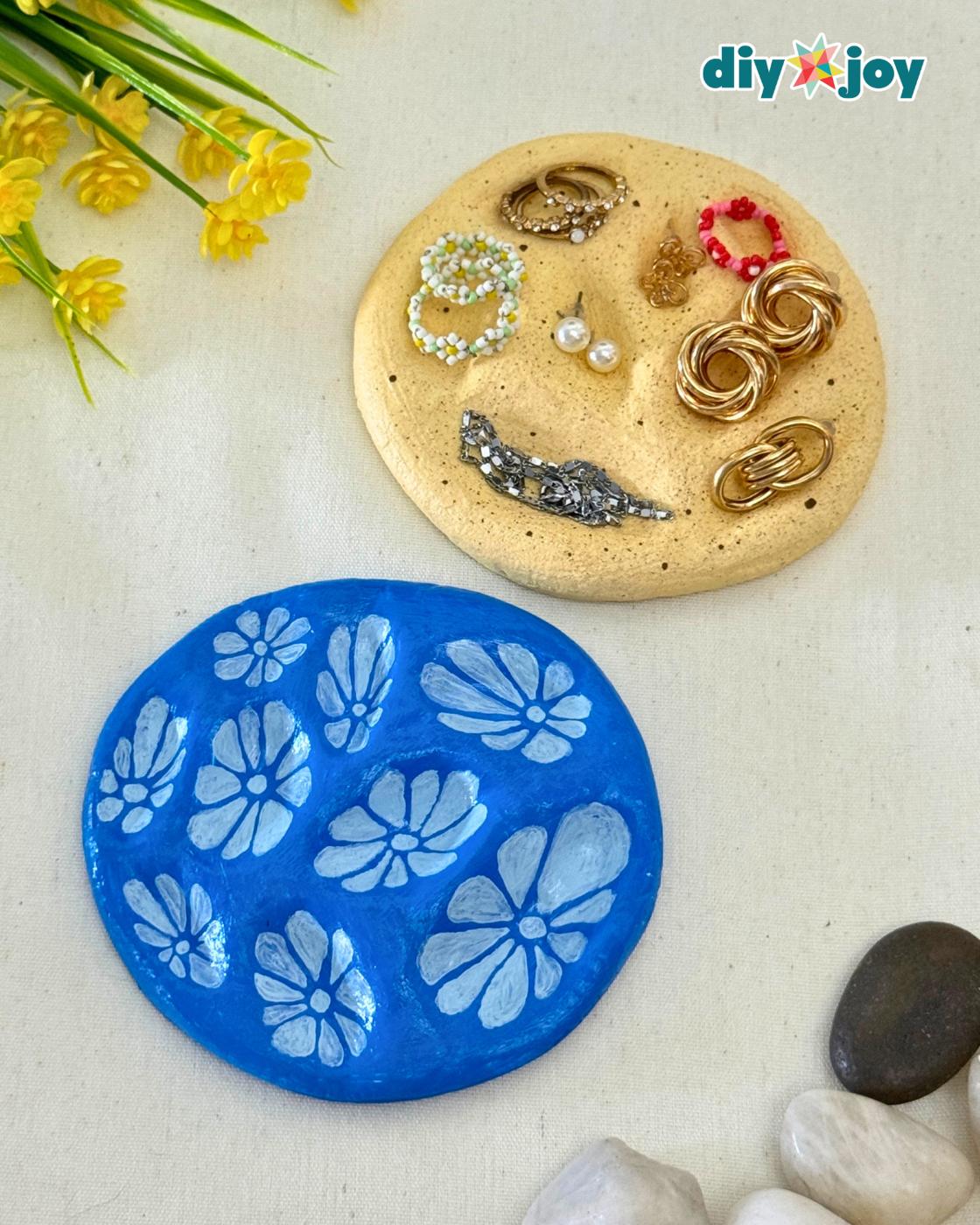 Easy Air Dry Clay Jewelry Organizer Using Pebbles — pebble design jewelry holder