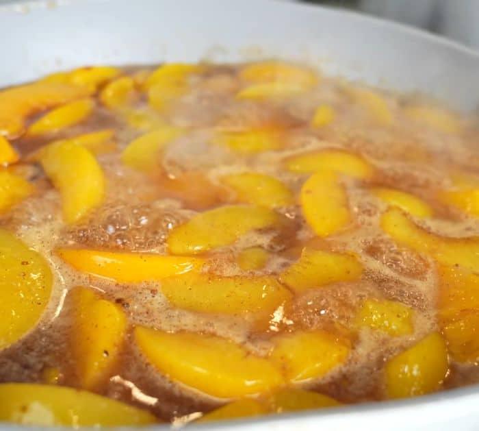 Delicious Peach Cobbler Pudding Recipe