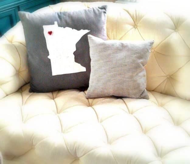 State Pillow DIY, a simple craft that looks great on a shelf or wall and a favorite pick from this roundup