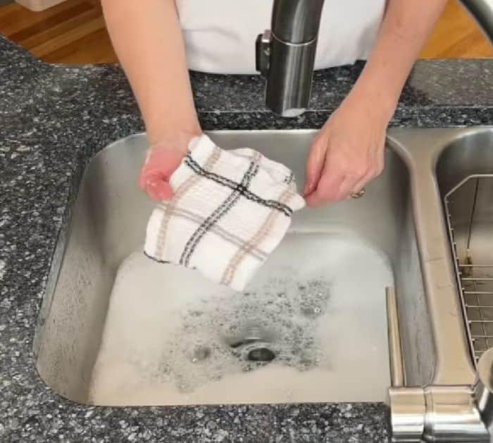 Easy Stainless Steel Cleaning Tutorial