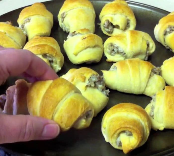 How To Make Sausage Cream Cheese Crescent Rolls