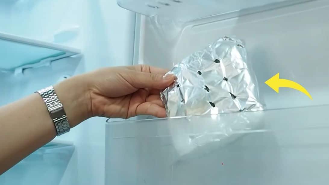 How to Get Rid of Bad Smells in Your Refrigerator