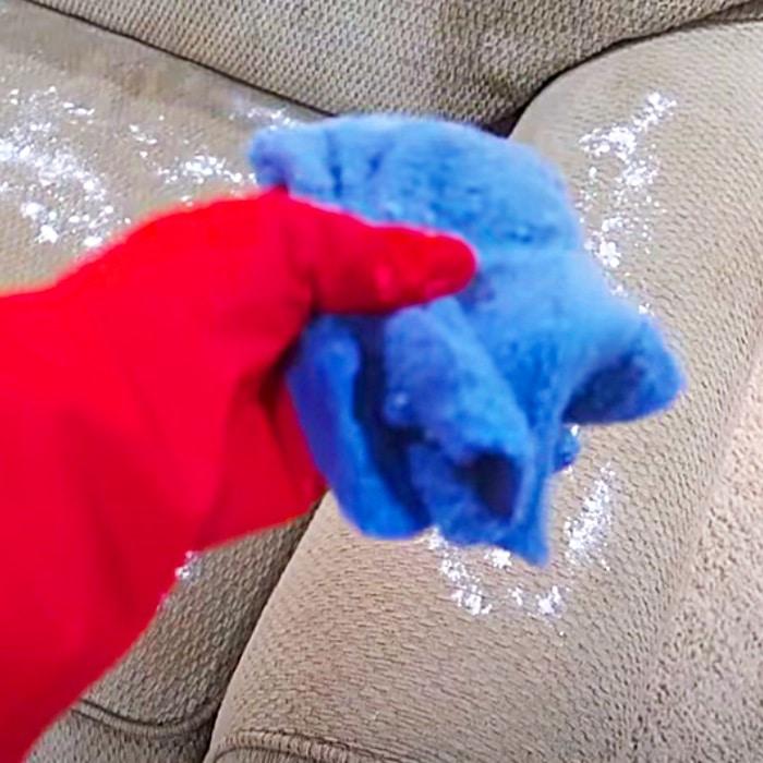Baking Soda Hacks - DIY Cleaners - Homemade Cleaning Recipe