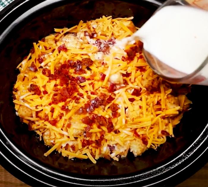 How to make Crockpot Chicken Tater Tots | Easy Slow Cooker Recipes