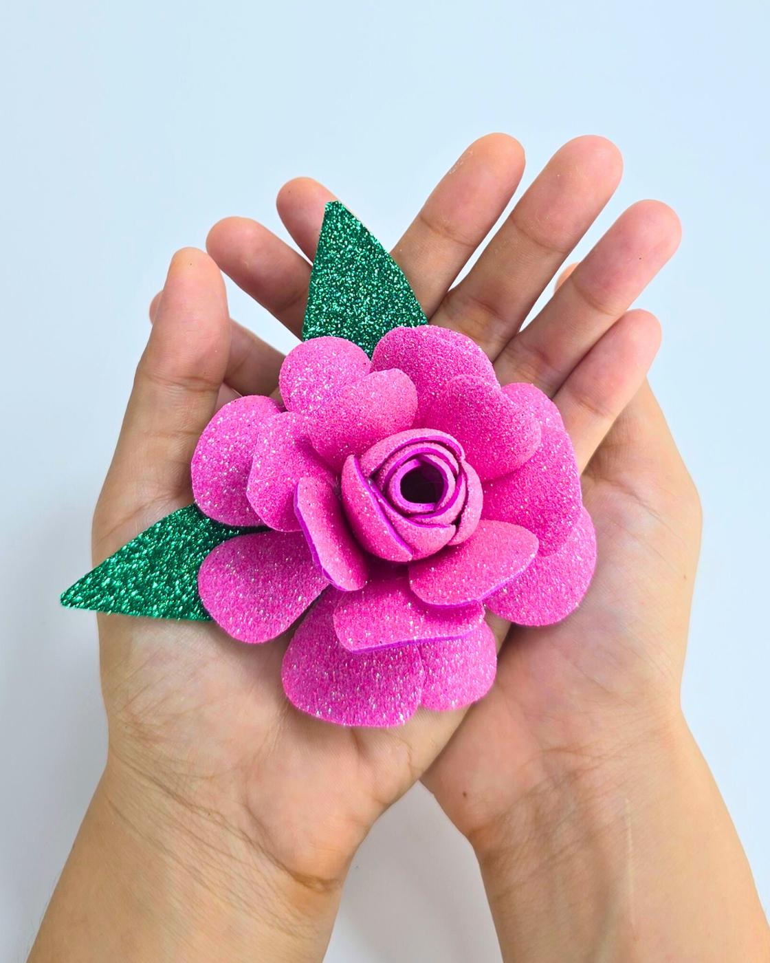 Glitter Foam Flowers — easy glitter foam flower craft ideas