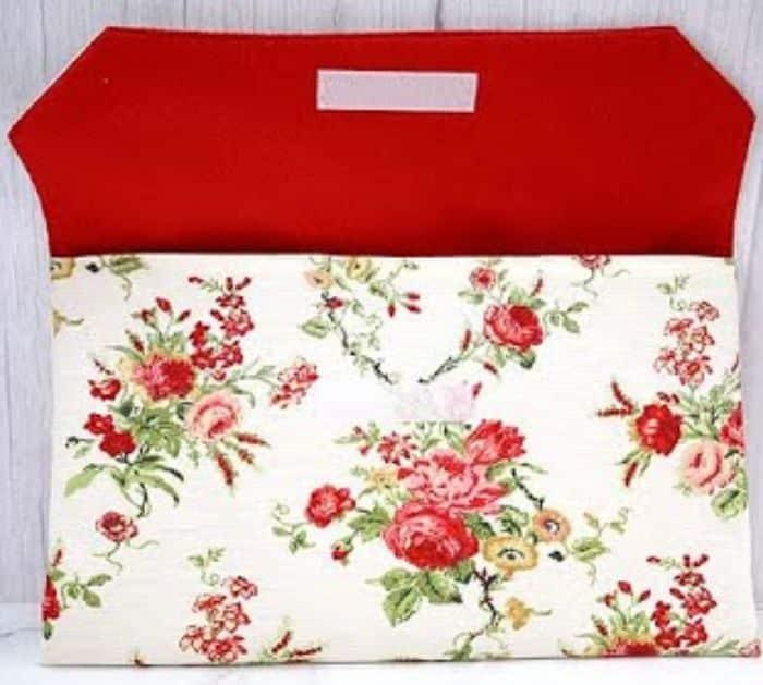 Easy To Sew DIY Laptop Sleeve