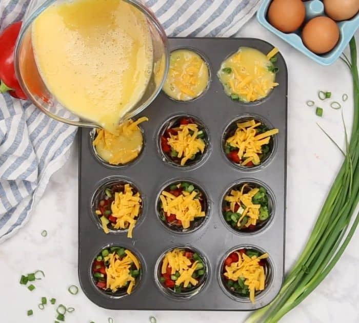How to Make Bacon and Egg Breakfast Muffins
