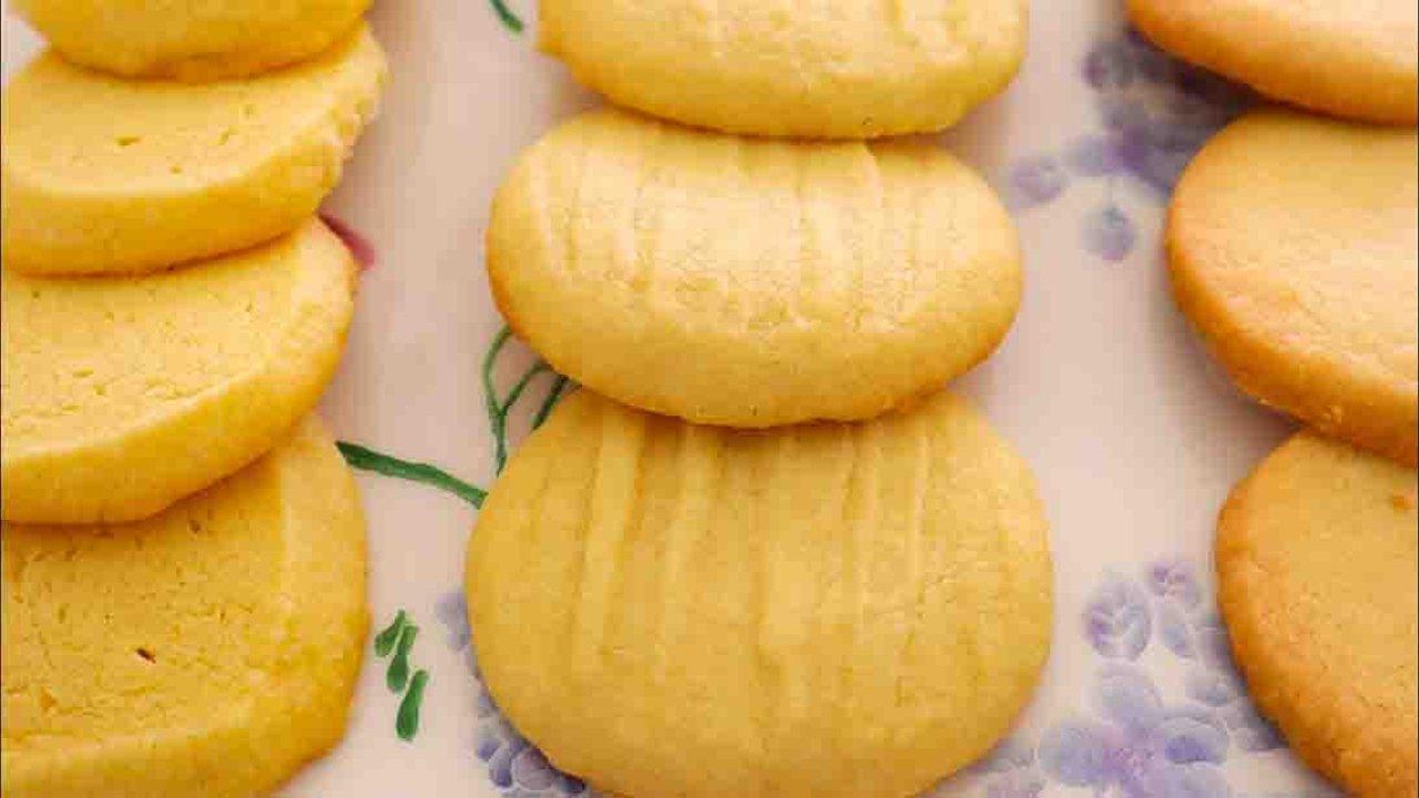3-Ingredient Butter Cookies Recipe