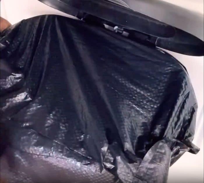 The Right Way To Use a Trash Bag